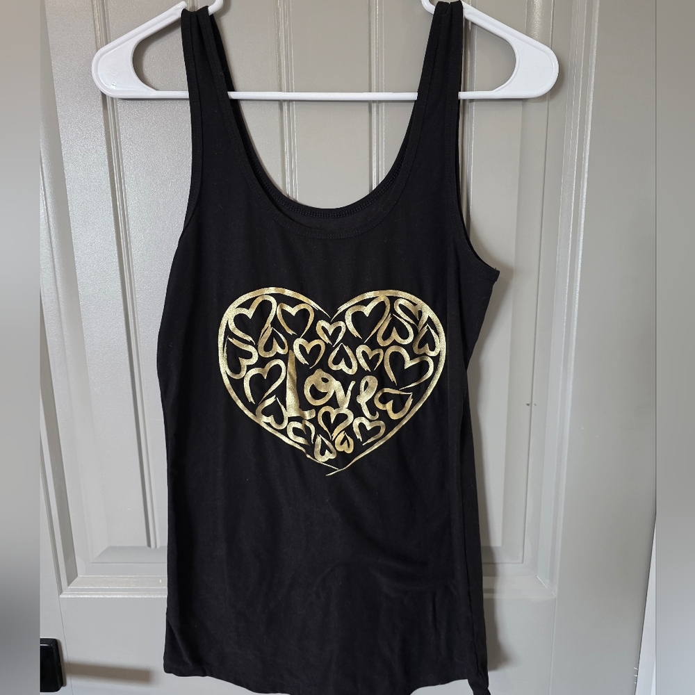 No Boundaries Womans Large Black Casual Tank Top With Gold Heart